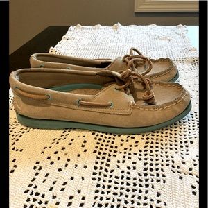 Vintage Sperrys-tan suede w/aqua accents